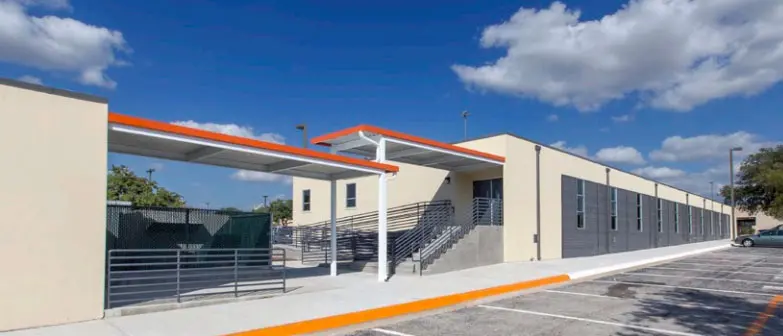 Univ-Dallas-1 Permanent modular building UNT Dallas