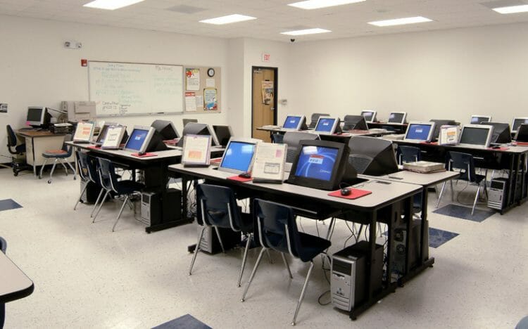 leggett-computerlab permanent modular construction Leggett ISD, High School