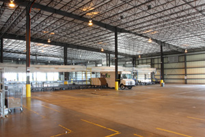FEDEX_Warehouse-2011-08-25-50d-img_0131-cropped300x200