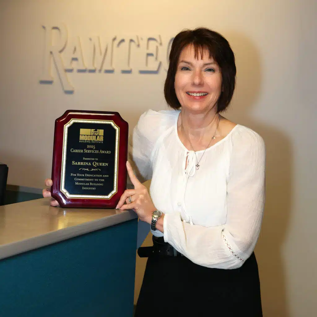 Sabrina Queen Receives Modular Institute's Career Services Award